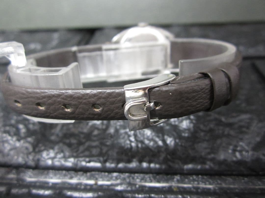 ユニバーサルジュネーブ　手巻き　腕時計　純正尾錠