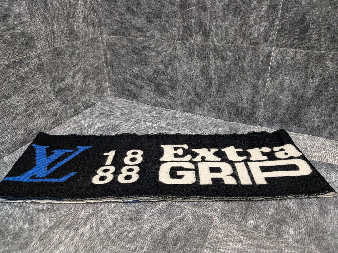 LOUIS VUITTON エシャルプ