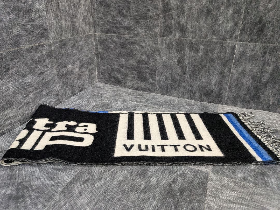 LOUIS VUITTON エシャルプ