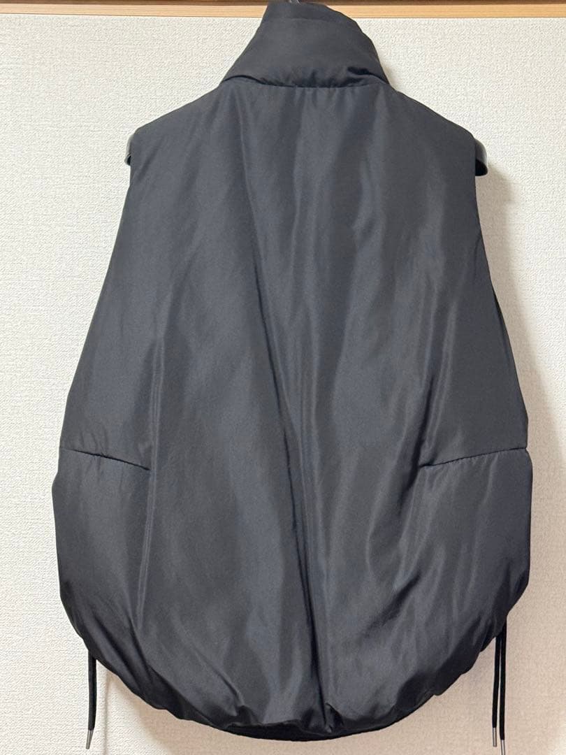 【新品・未使用】 ローズティアラ　オーディアミューズ　ダウンベスト　アウター