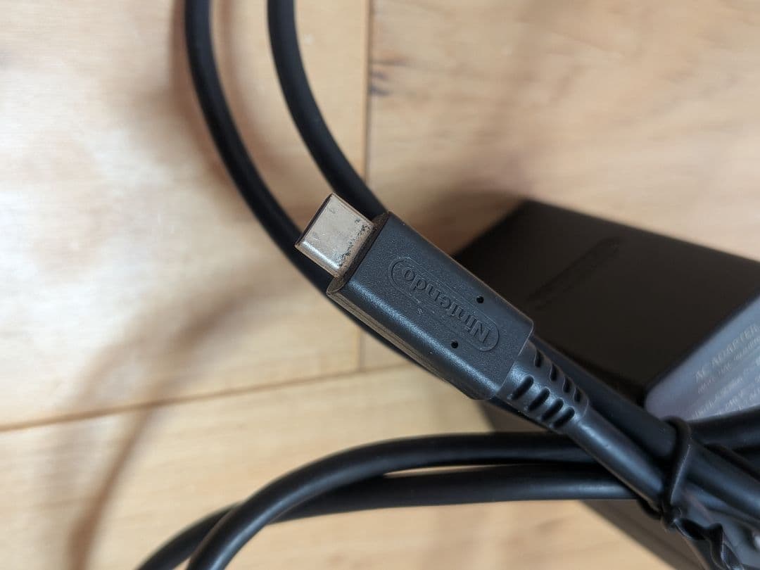 【2022年製】ニンテンドースイッチライト本体 充電器付き