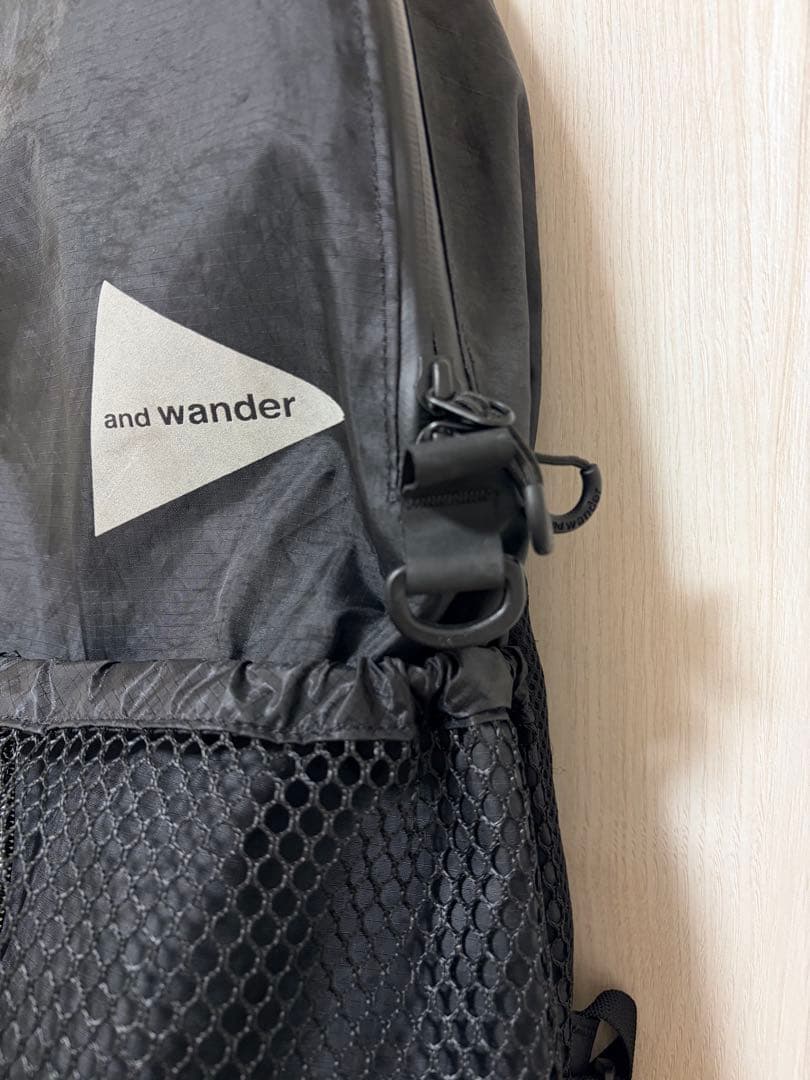 アンドワンダー and wander ECOPAK 20L daypack