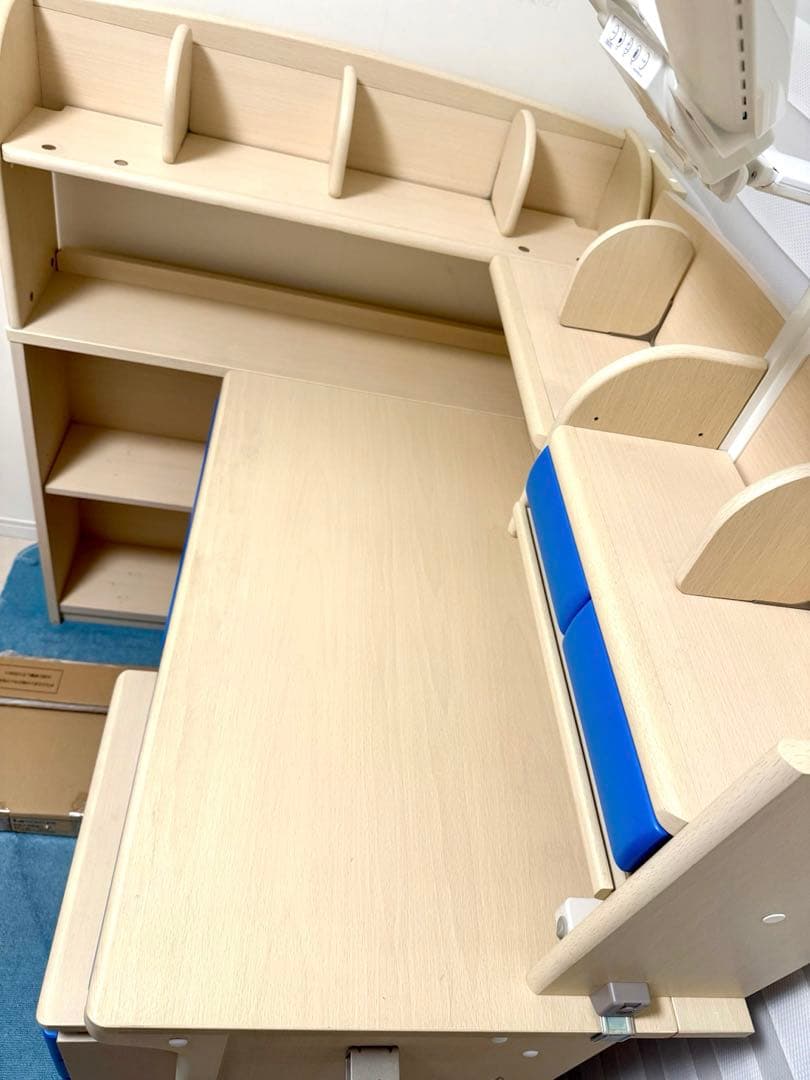 （大阪引取り限定）KOIZUMI L字型学習机とチェアセット