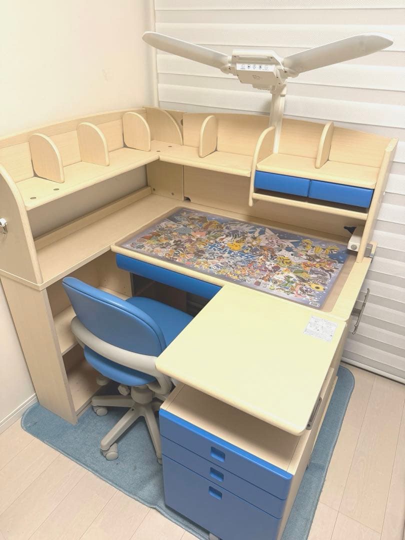 （大阪引取り限定）KOIZUMI L字型学習机とチェアセット