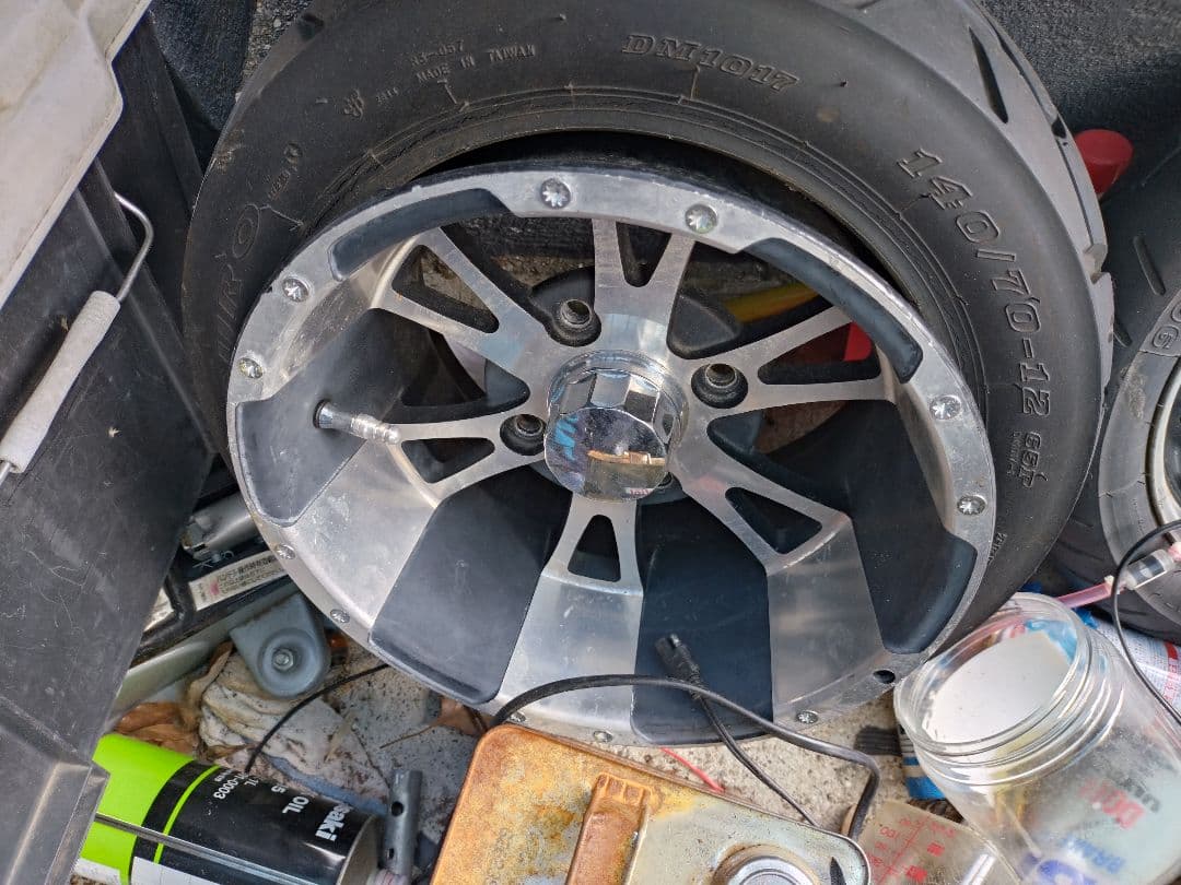 ズーマー足太ホイール