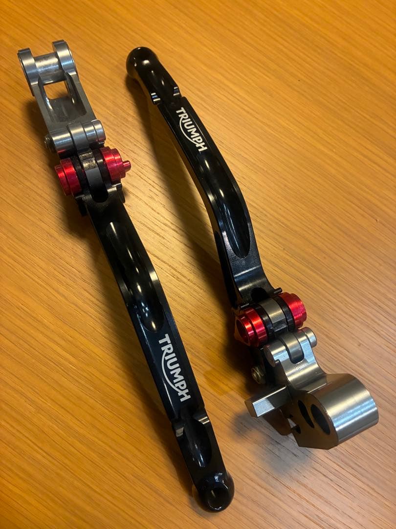 トライアンフ　スラクストン1200r ブレーキレバー クラッチレバー