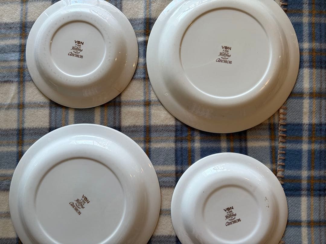 ロールストランド アネモン プレート2枚