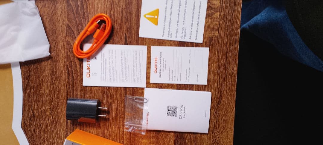 スマートフォン本体 OUKITEL C65 PRO