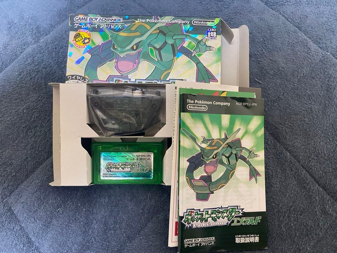 ゲームボーイアドバンス＋ポケモンソフト3本セット