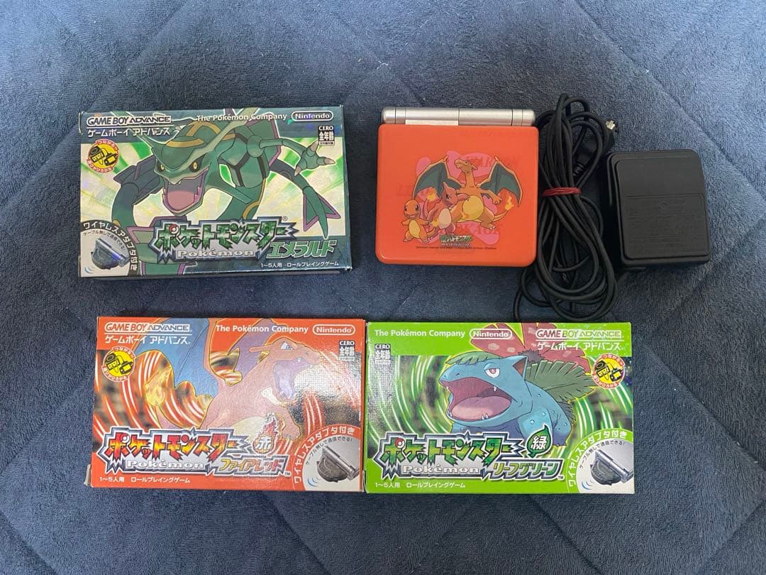 ゲームボーイアドバンス＋ポケモンソフト3本セット