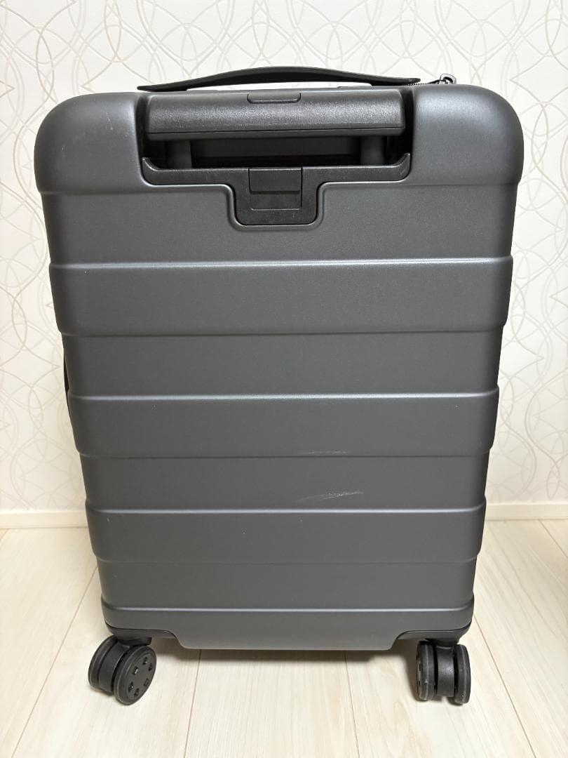 無印良品 バーを自由に調節できる ハードキャリーケース（36L）