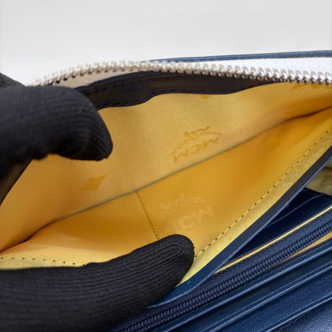【0115M19】MCM 長財布 ホワイト ロゴデザイン 花柄 レザー
