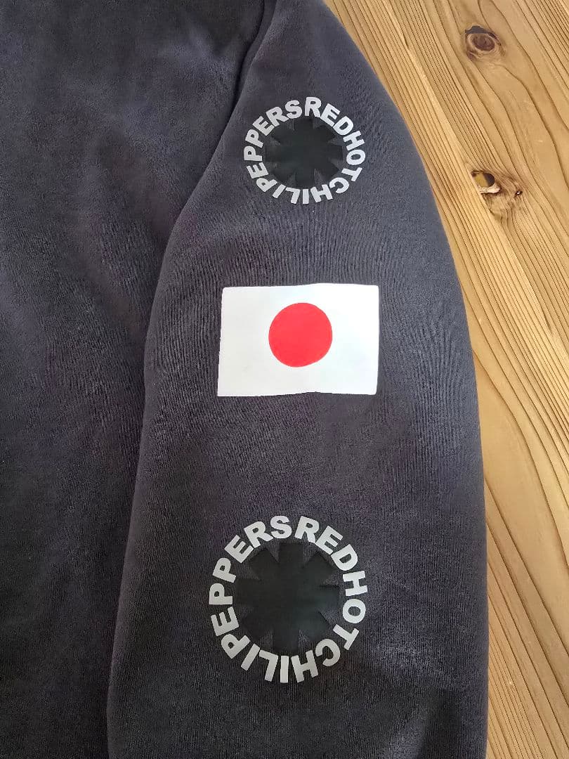 2024東京限定 新品 RED HOT CHILI PEPPERS パーカーXL