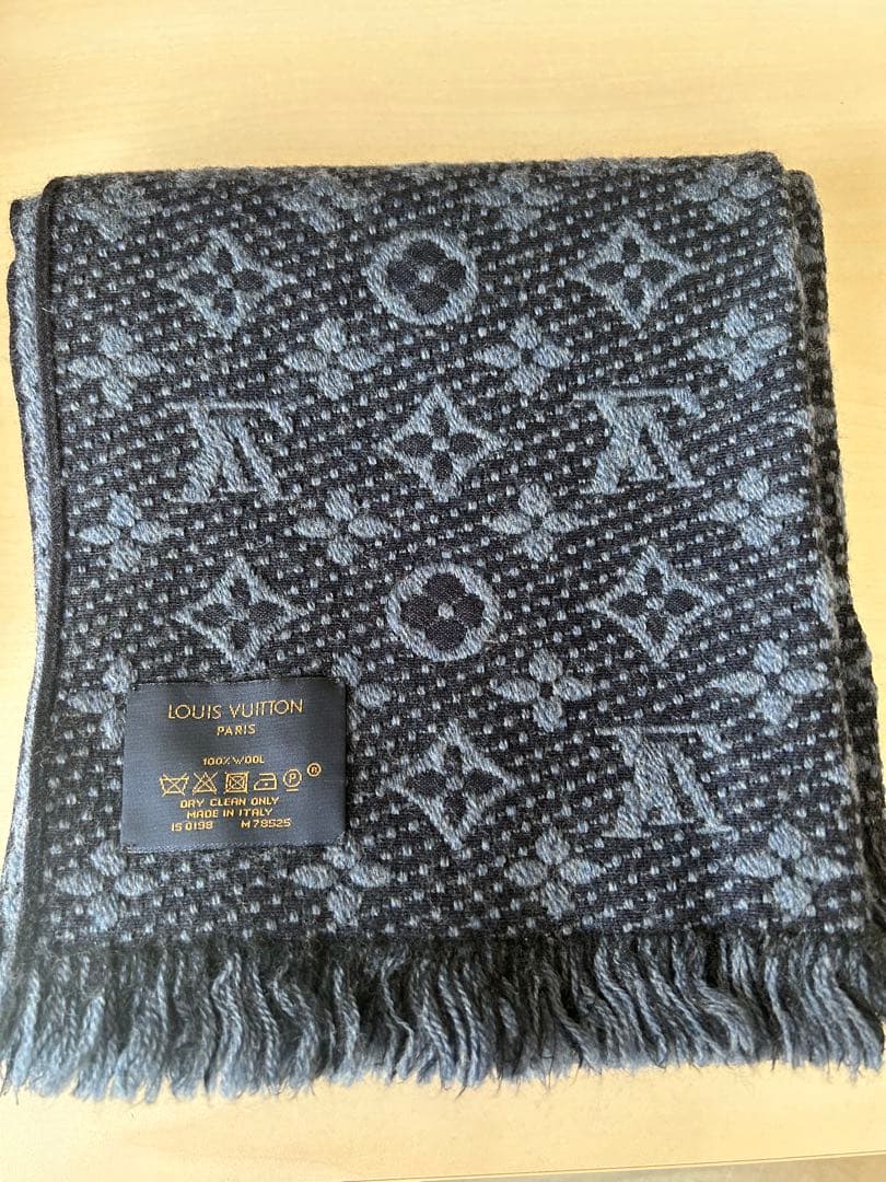 Louis Vuittonマフラー