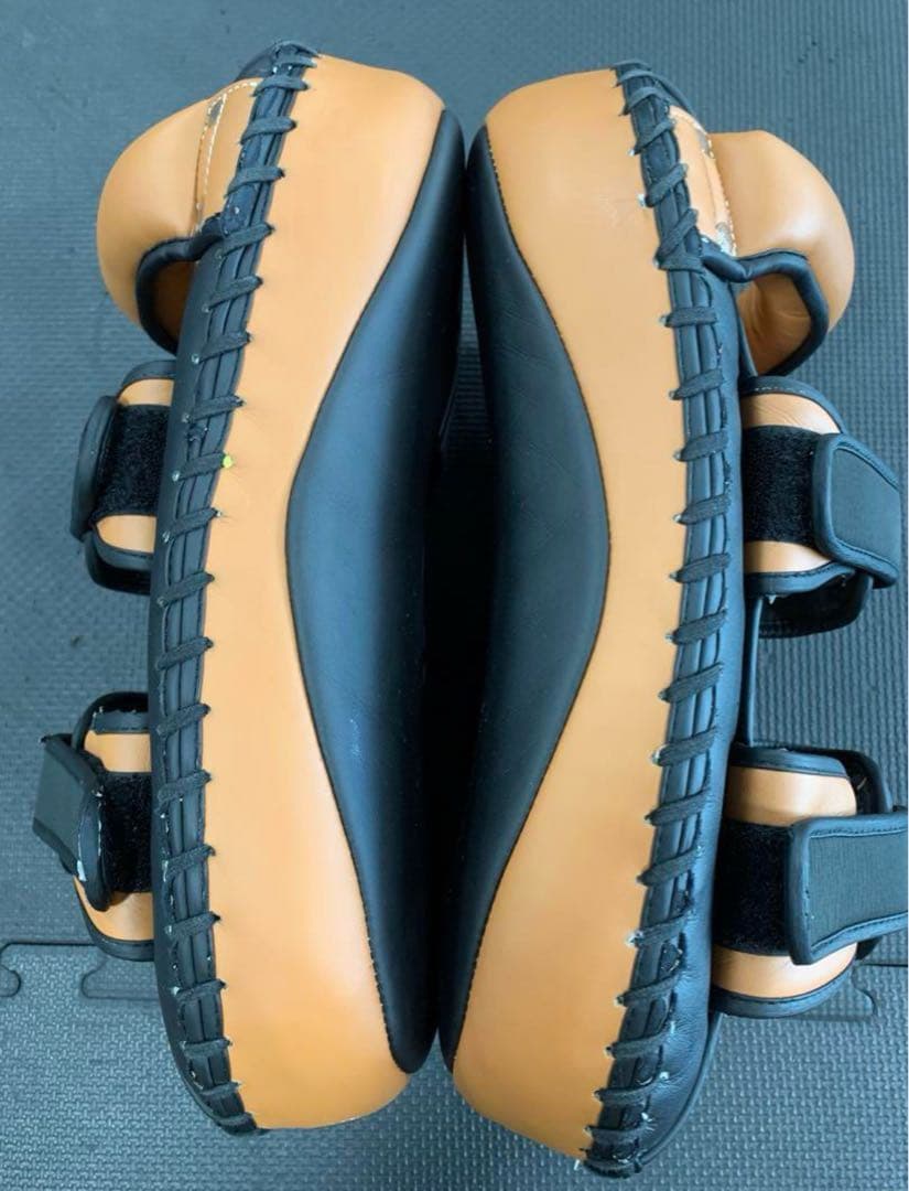 【新品】 レーザー本草キックミット　茶色、二つ きよ