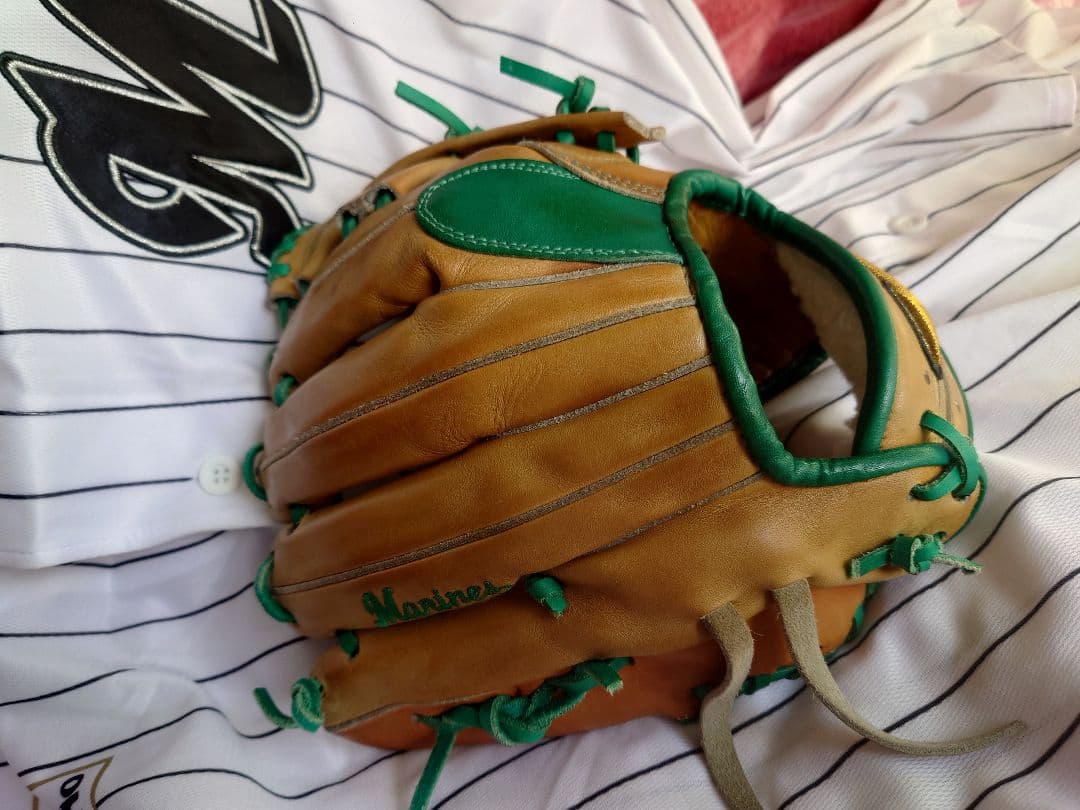 NPB 支給硬式グローブ　内野手用