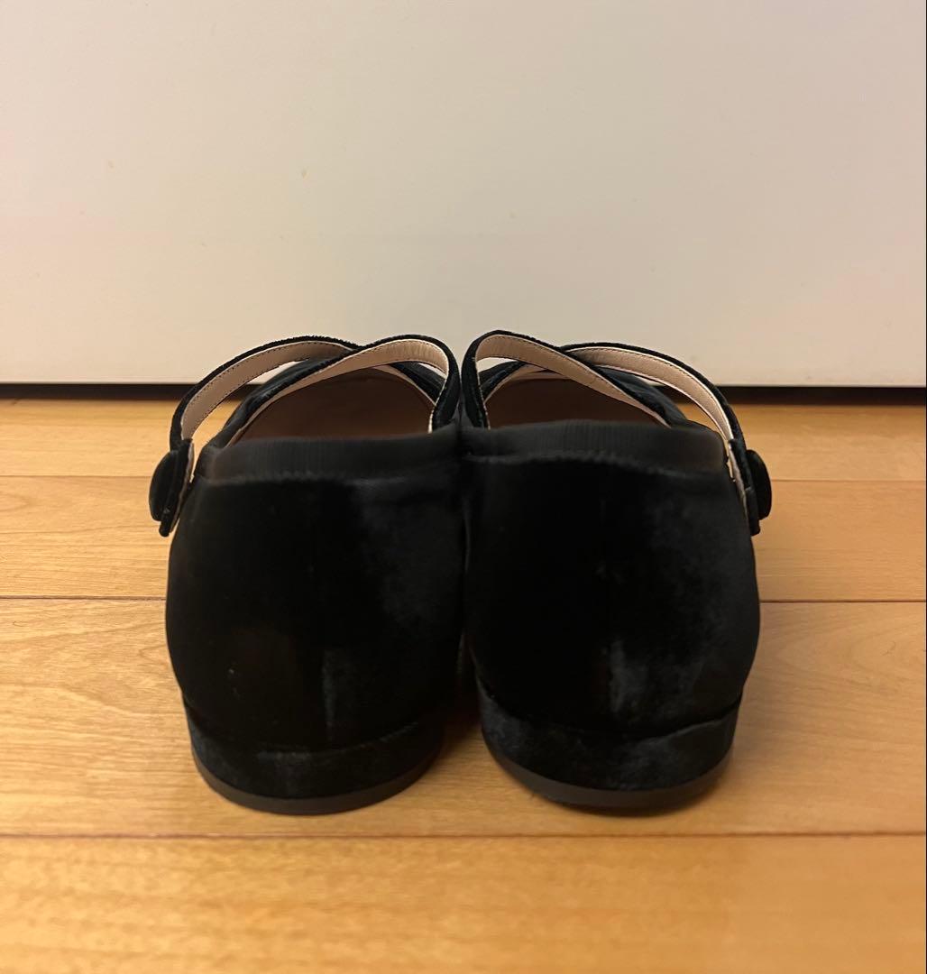 miu miu 黒 フラットシューズ ベルベット
