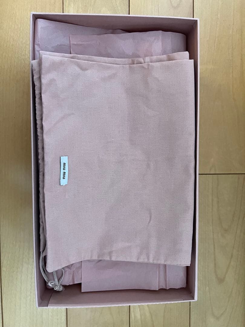 miu miu 黒 フラットシューズ ベルベット