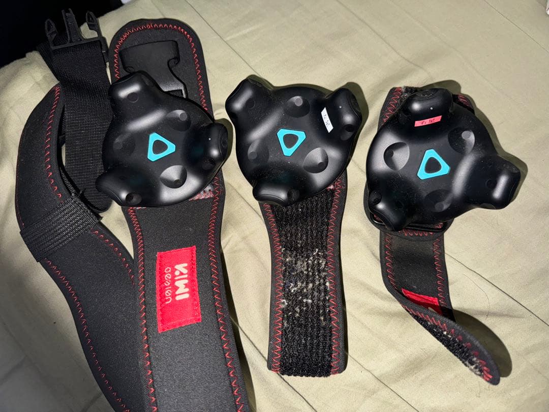 VIVEtracker2018 ＆ VIVEベースステーション1.0（箱無し）