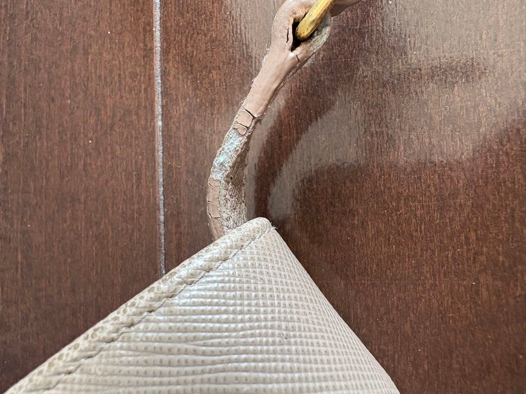 m*.様 最終価格 プラダ ショルダー長財布ウォレット ベージュサフィアーノ