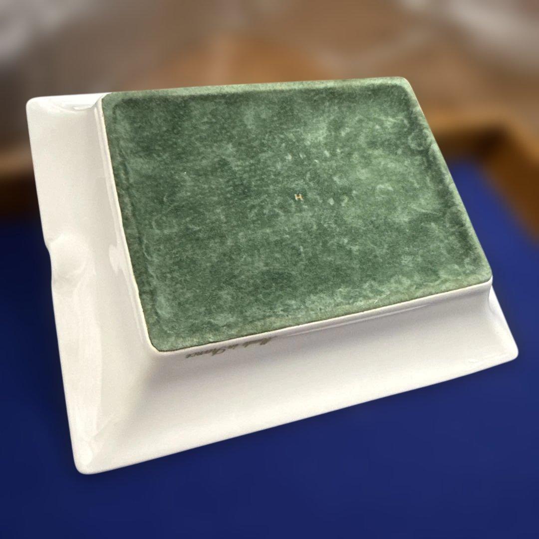 エルメスの馬のイラスト 陶器製灰皿