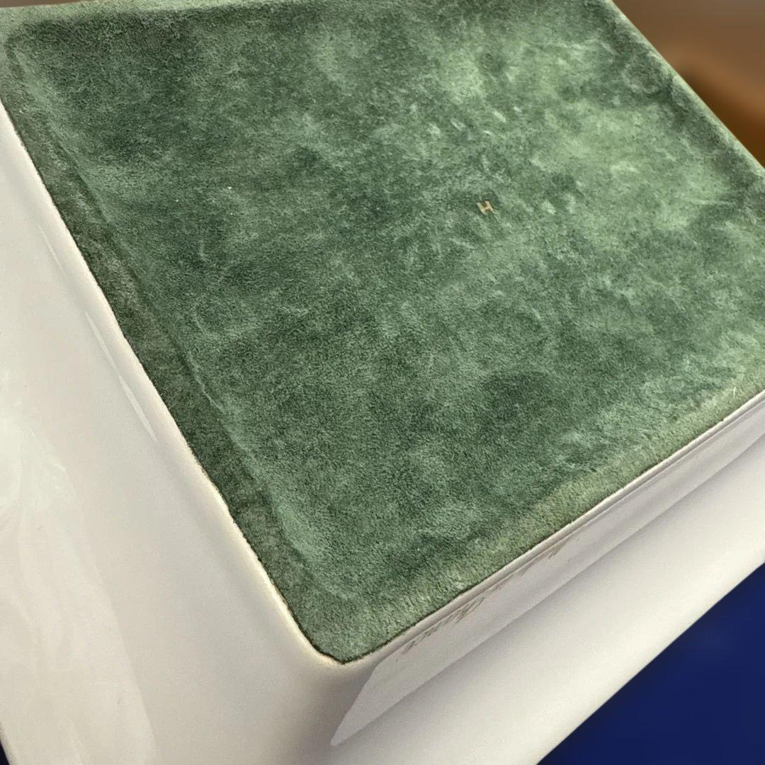 エルメスの馬のイラスト 陶器製灰皿