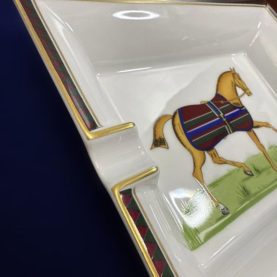 エルメスの馬のイラスト 陶器製灰皿