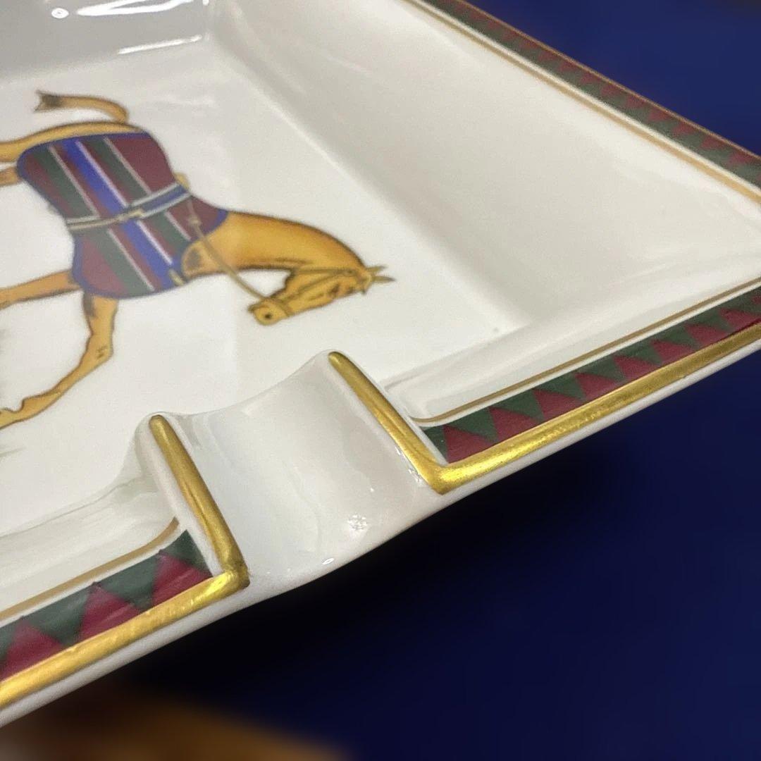 エルメスの馬のイラスト 陶器製灰皿