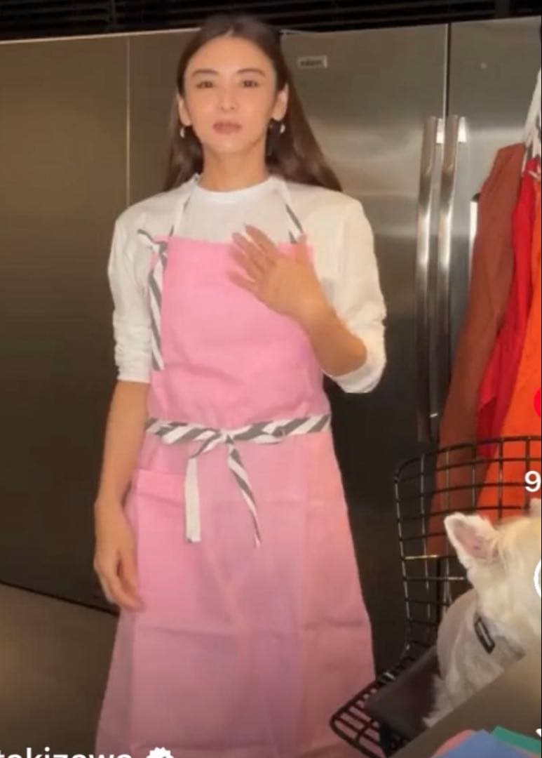 タキマキ　エプロン　ピンク