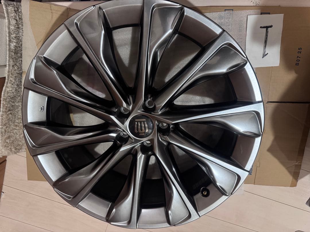 クロスオーバーＧアドバンスレザーパッケージ21インチホイール4本セット