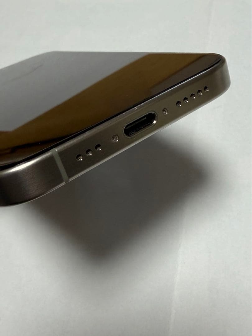 iPhone15 Pro(512GB)ナチュラルチタニウム