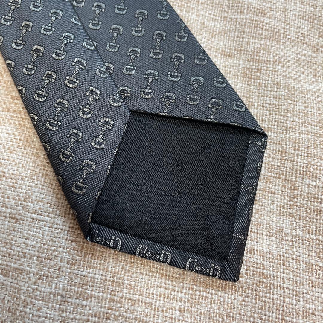 GUCCI チャコールグレー ホースビット 総柄 高級シルクネクタイ