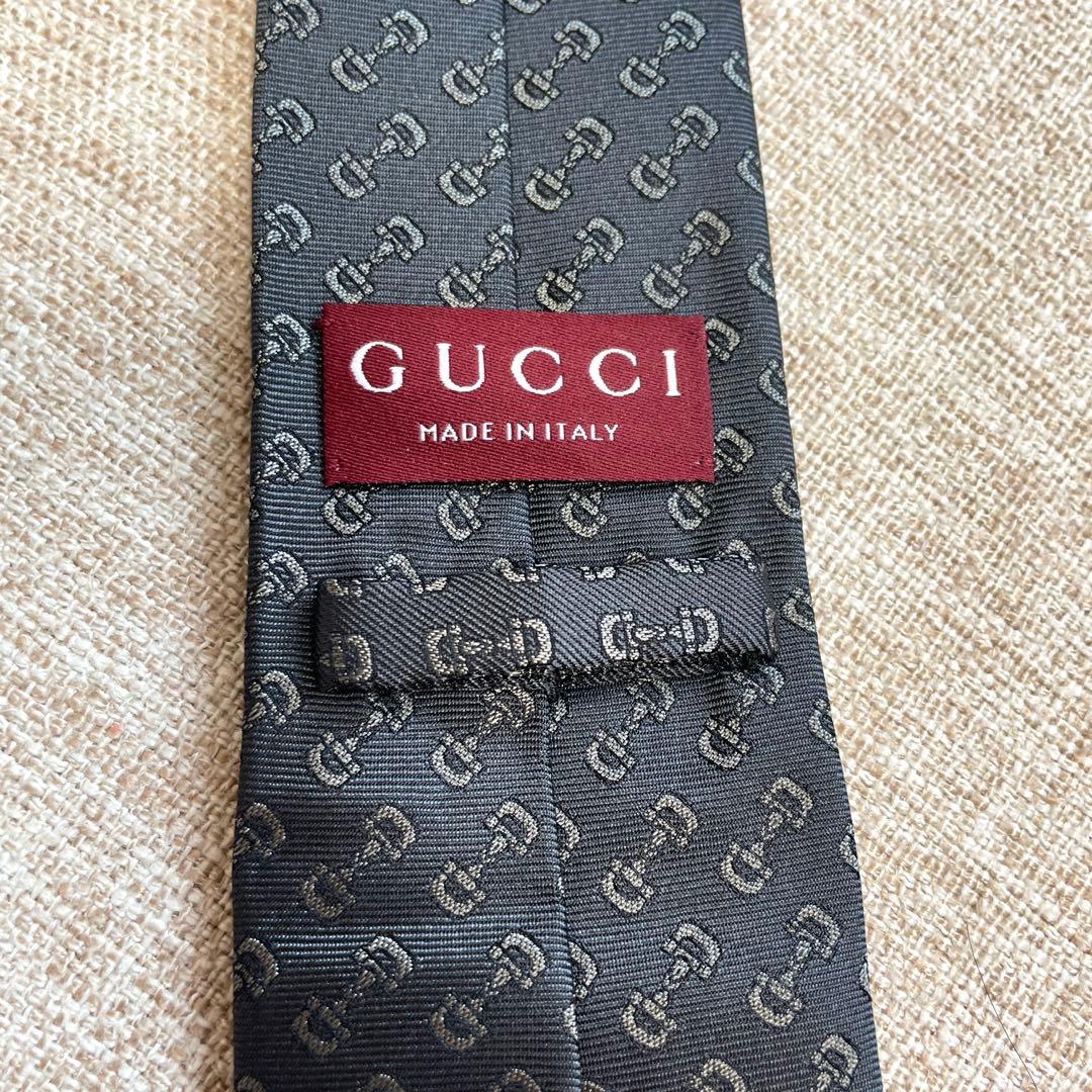 GUCCI チャコールグレー ホースビット 総柄 高級シルクネクタイ