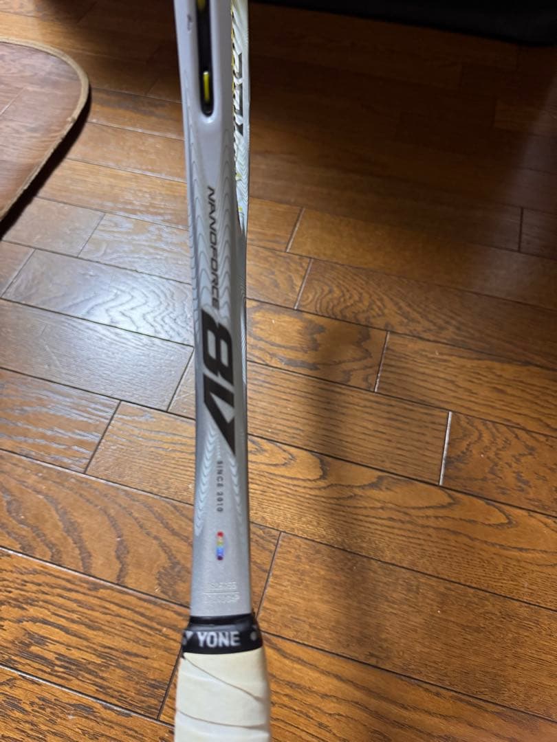 ヨネックスソフトテニスラケット　ナノフォース8Vレブ