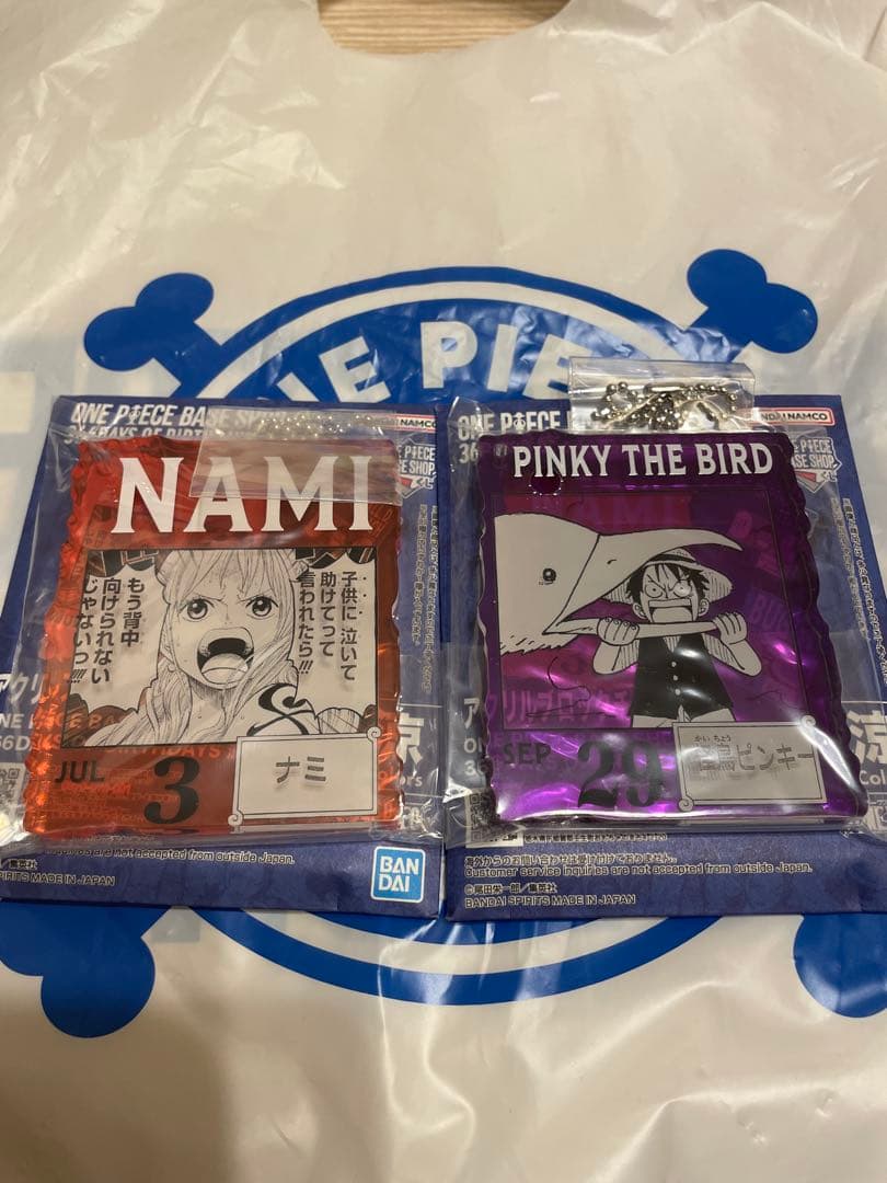 ONE PIECE BASE SHOP アクリルブロック　ナミ　怪鳥ピンキー
