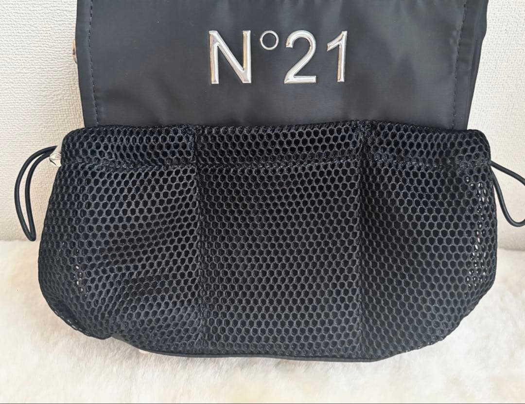 【未使用】ヌメロ ヴェントゥーノ N°21 黒 バッグ チェーン取り外し可能