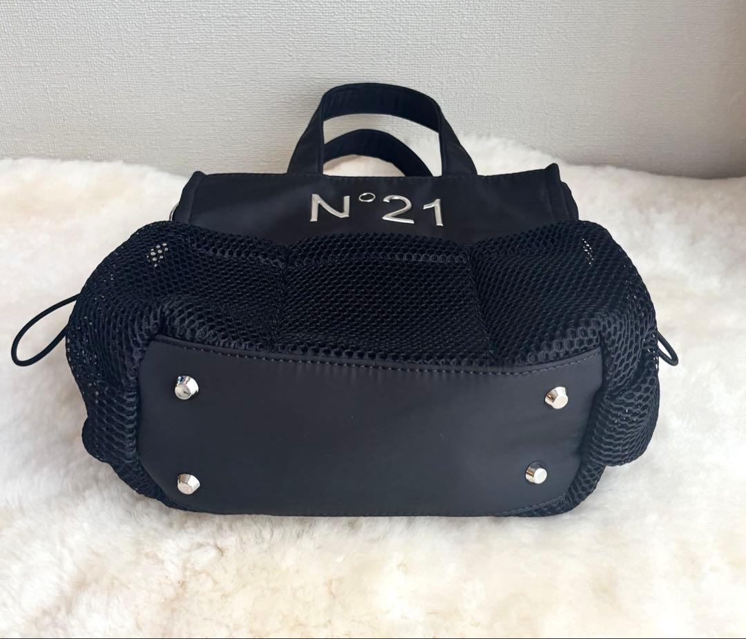 【未使用】ヌメロ ヴェントゥーノ N°21 黒 バッグ チェーン取り外し可能