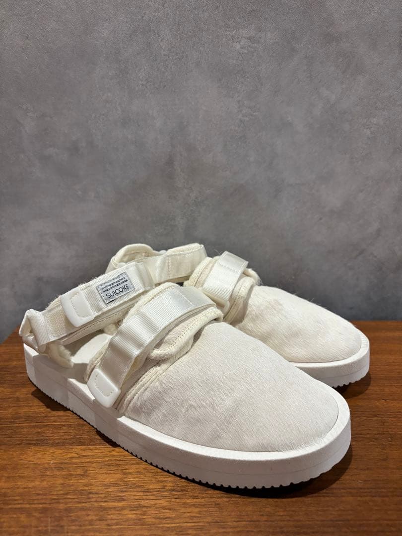 SUICOKE スイコックOG-061 ホワイトハラコ　ムートンサボサンダル