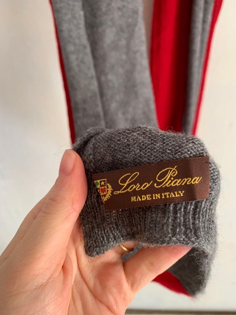 Loro Piana グレー レッド マフラー
