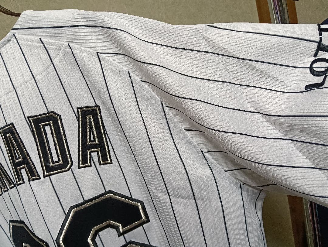 【新品タグ付き！】ロッテ 岡田幸文 ハイクオリティユニフォーム（Mサイズ）