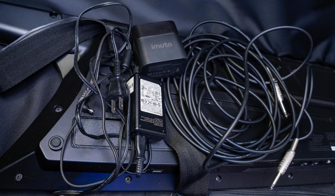 Roland AX-Edge ケース付き