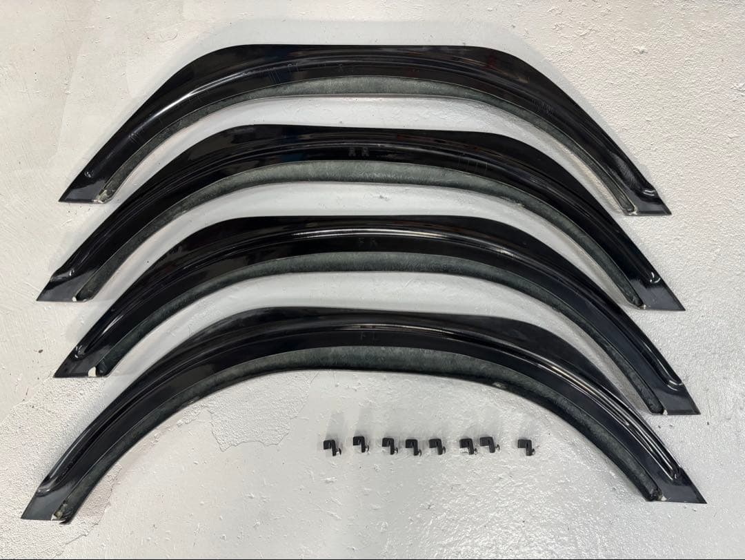 ジムニーJA11・JA22用ブッシュワーカー風9mmオーバーフェンダー