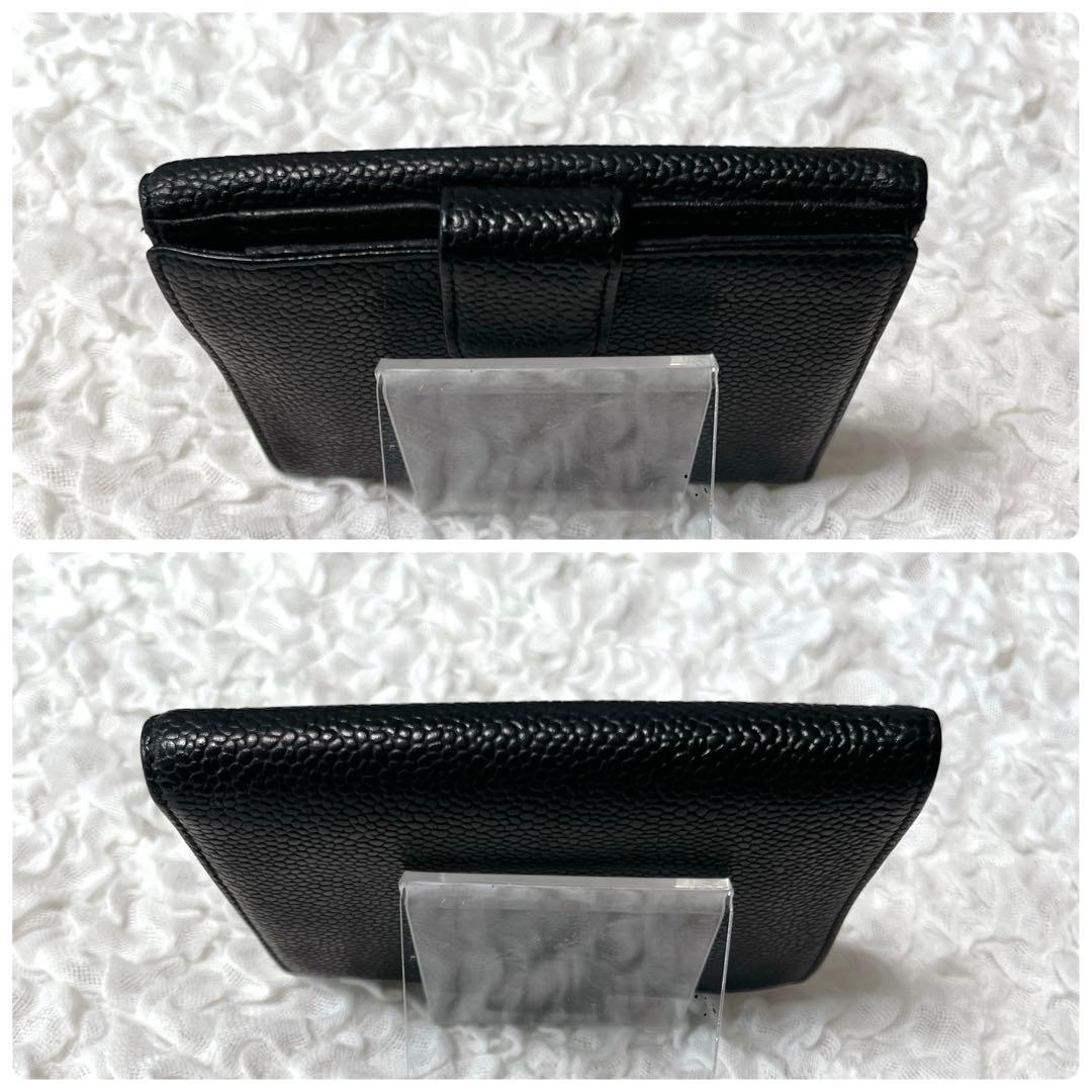 CHANEL ブラック 二つ折り財布　キャビアスキン　コンパクト　レザー　黒