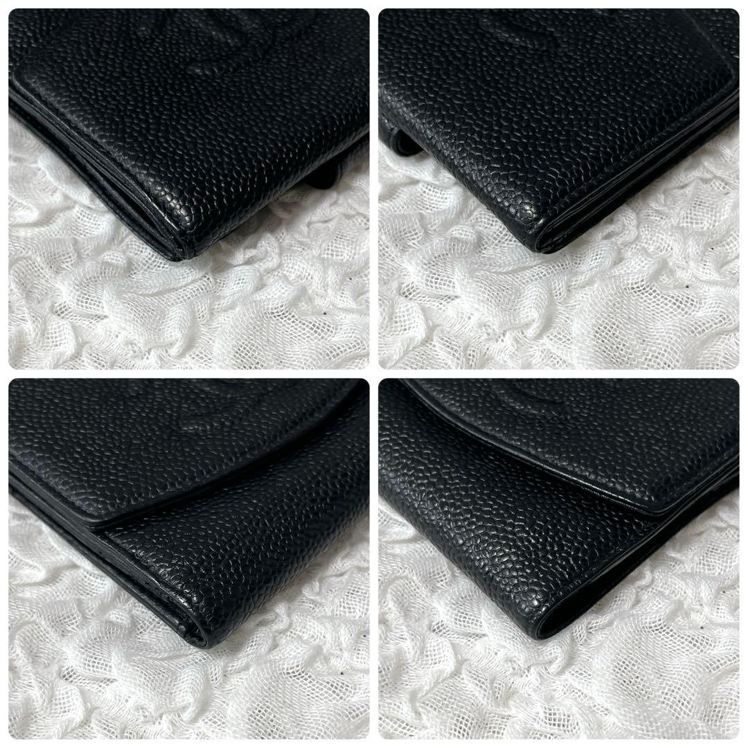 CHANEL ブラック 二つ折り財布　キャビアスキン　コンパクト　レザー　黒