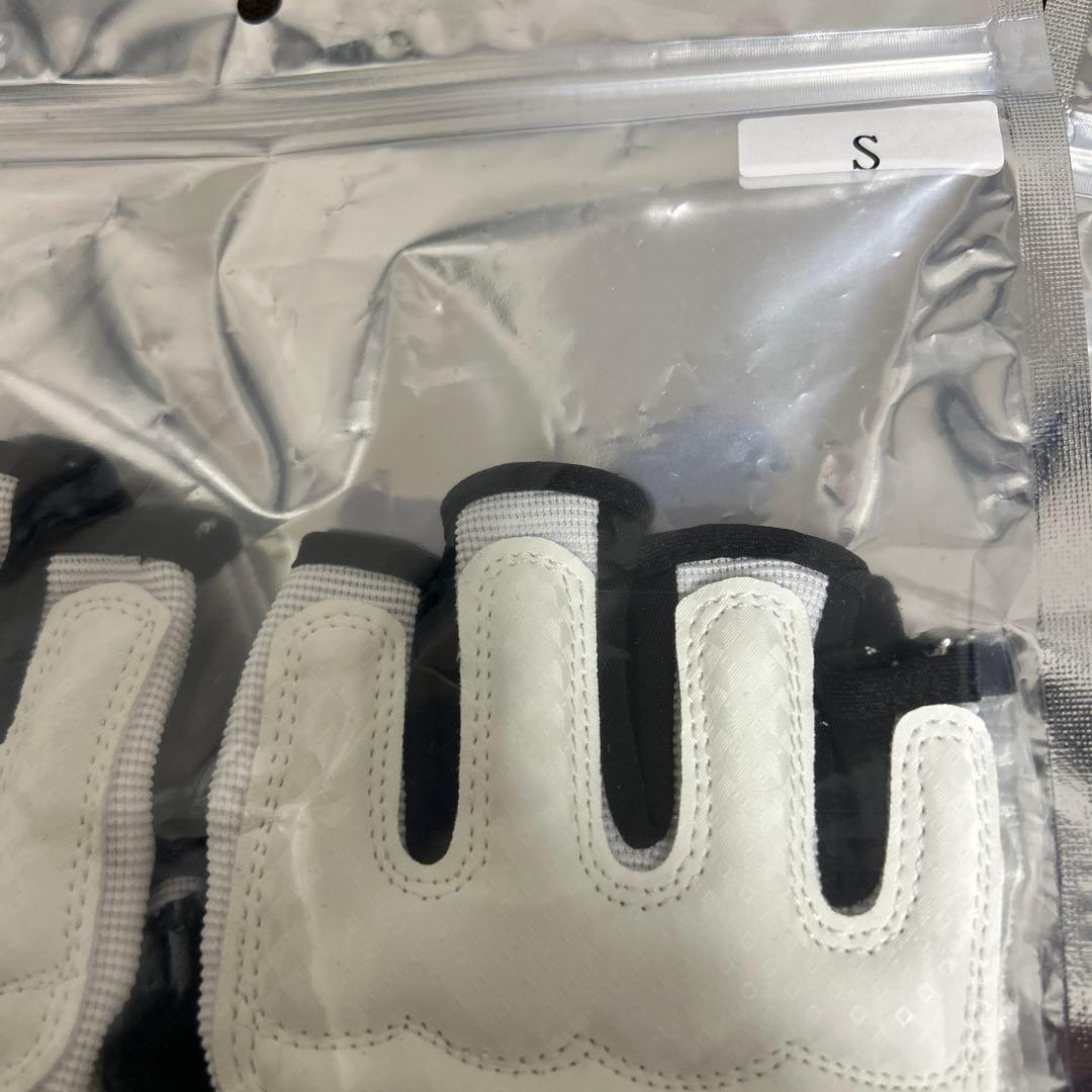 【新品未開封】バーネススタイル キックボクシング グローブ・シューズ Sサイズ