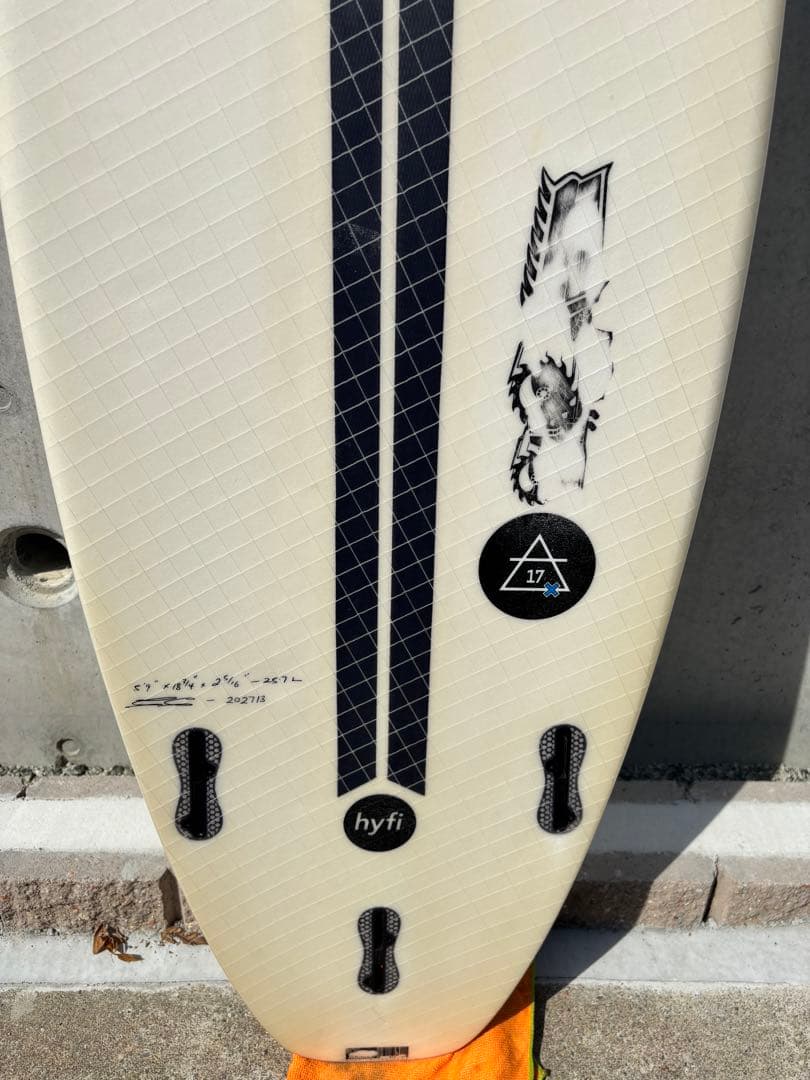 js サーフボードAIR 17 X hy-fi5'9\"