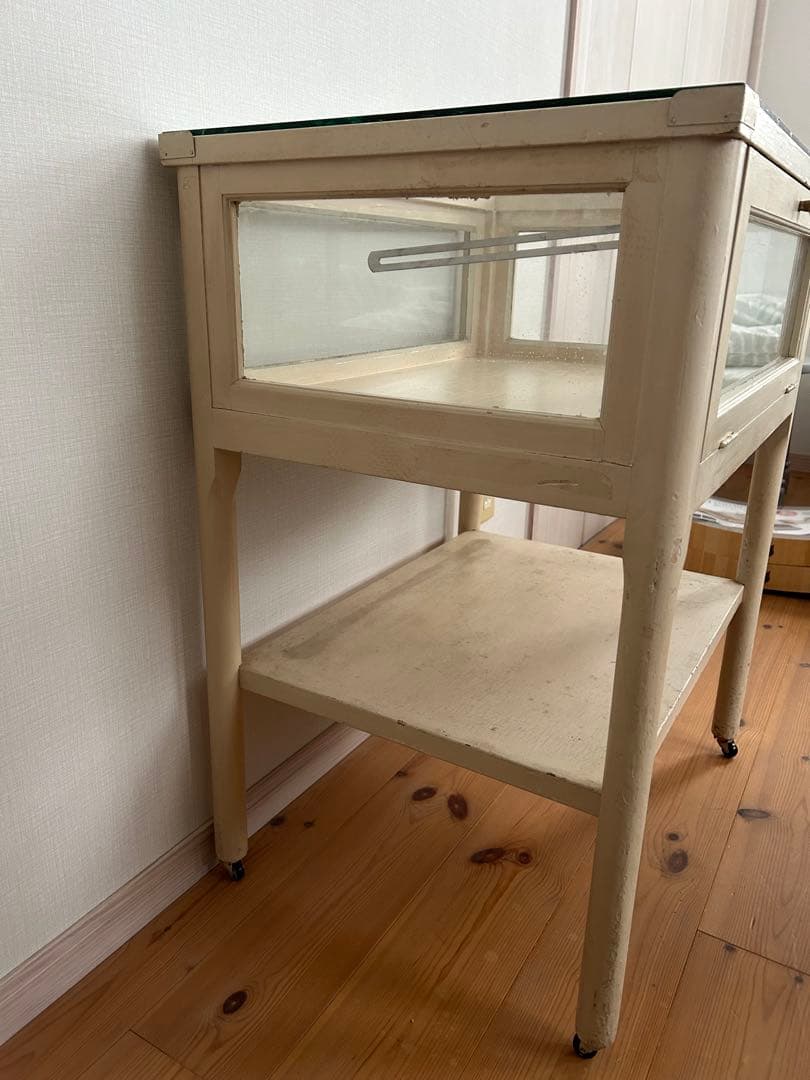 アンティーク　医療棚