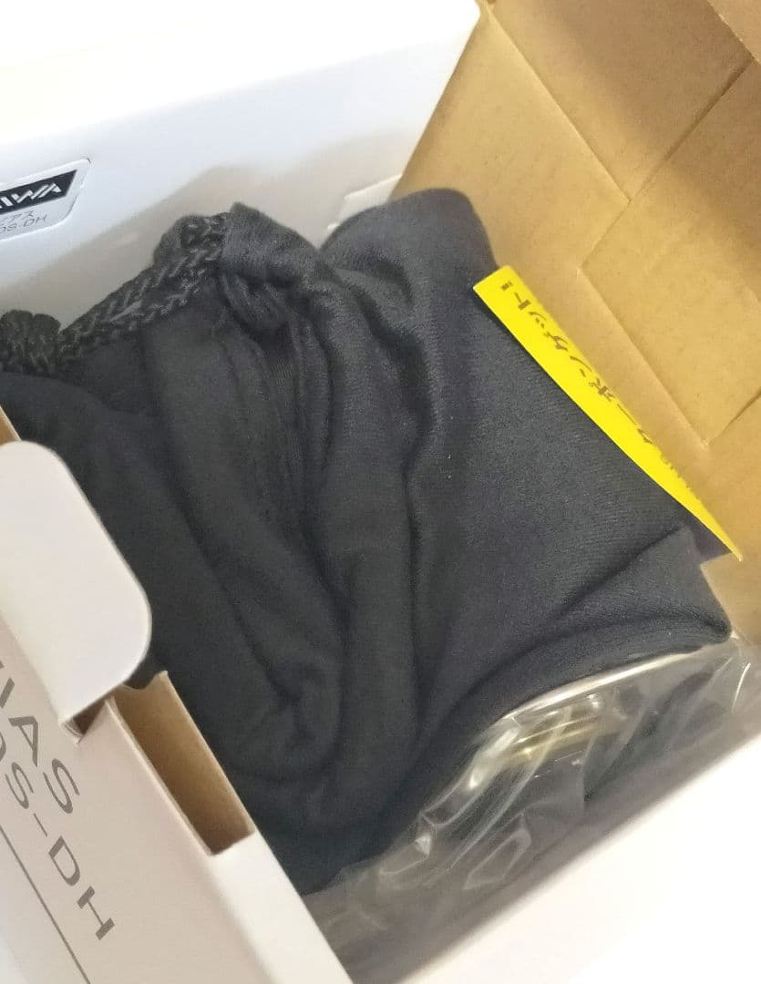 DAIWA LUVIAS LT 2500S-DH　新品【箱に汚れあり．素人保管】