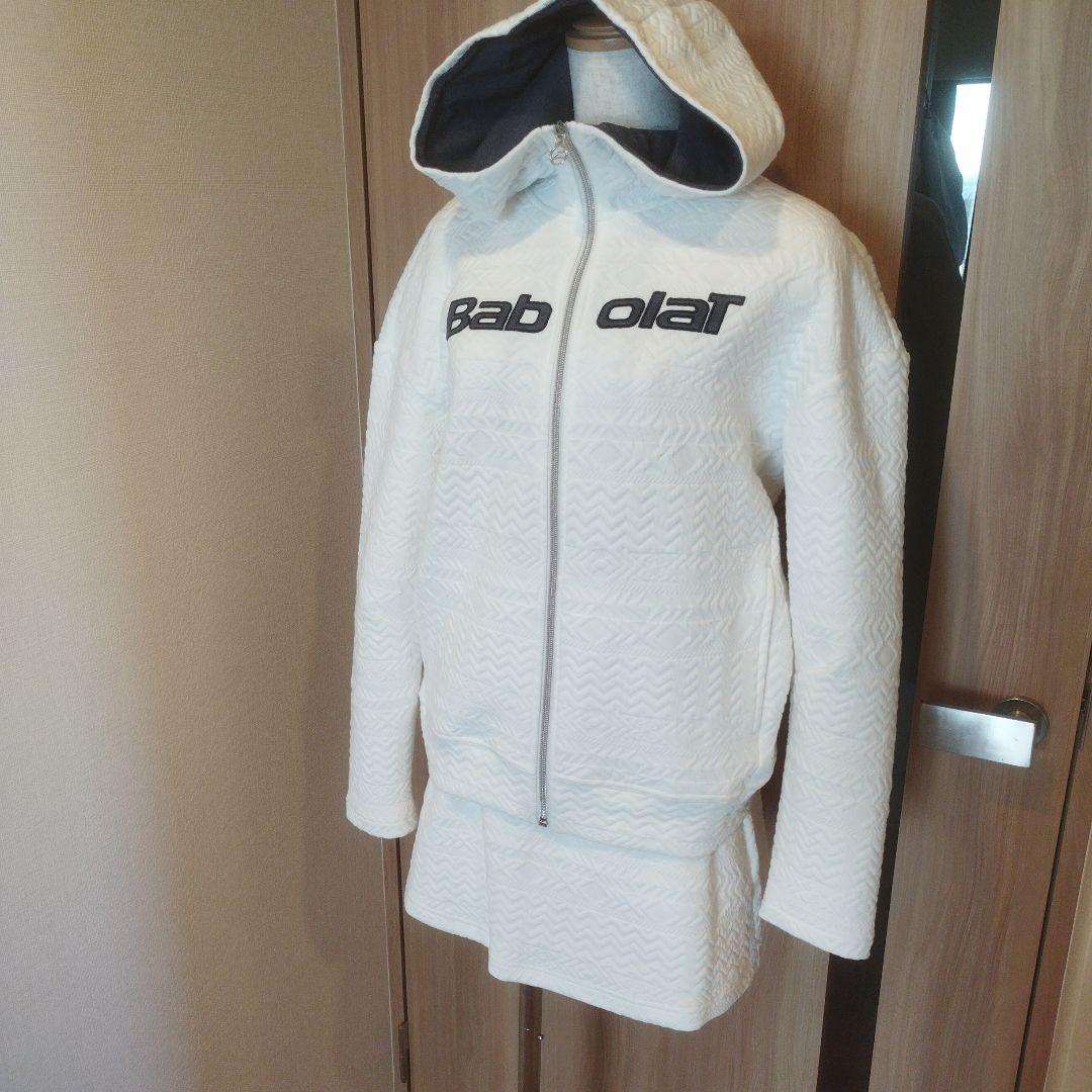 み*ん様 バボラ(Babolat)キルト風スウェットパーカーとスコート2点セット
