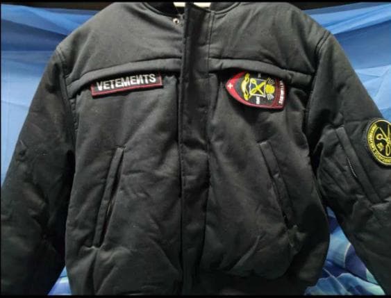 VETEMENTS ブラック アウタージャケット S